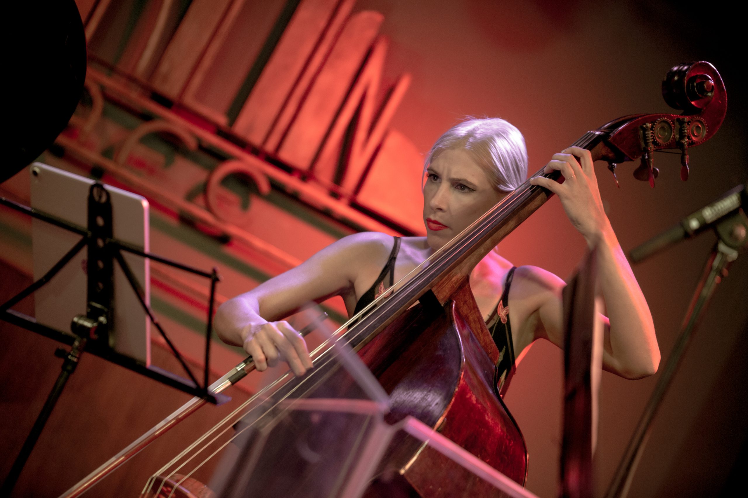 Laura-asensio-lopez-contrabajo